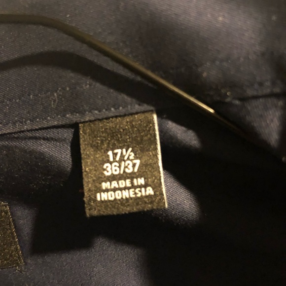 DKNY Slim-Fit Performance Stretch Wrinkle-Free - Picture 2 of 3